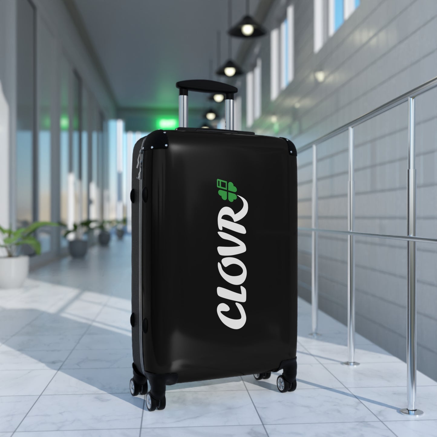 Clovr Suitcase